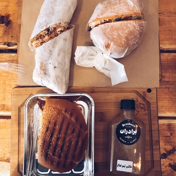 Brothers Kitchen آشپزخانه برادران منطقه ۳ 770 conseils