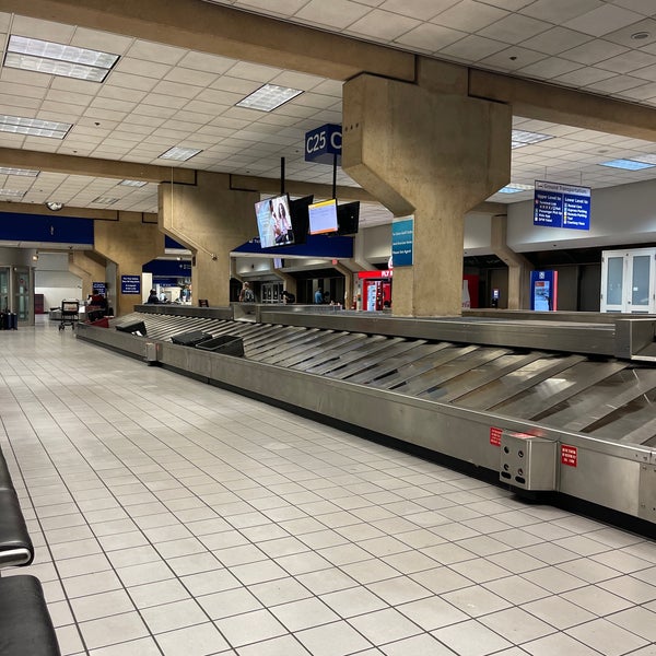 Bag Claim C25 Baggage Claim in DFW Airport