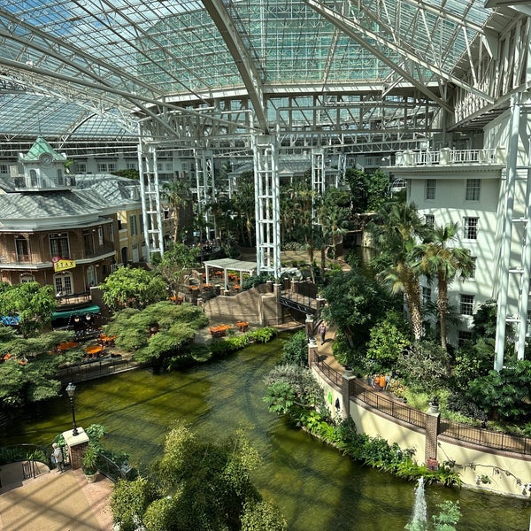 Photo taken at Gaylord Opryland Resort &amp; Convention Center by Charles S. on 9/21/2023