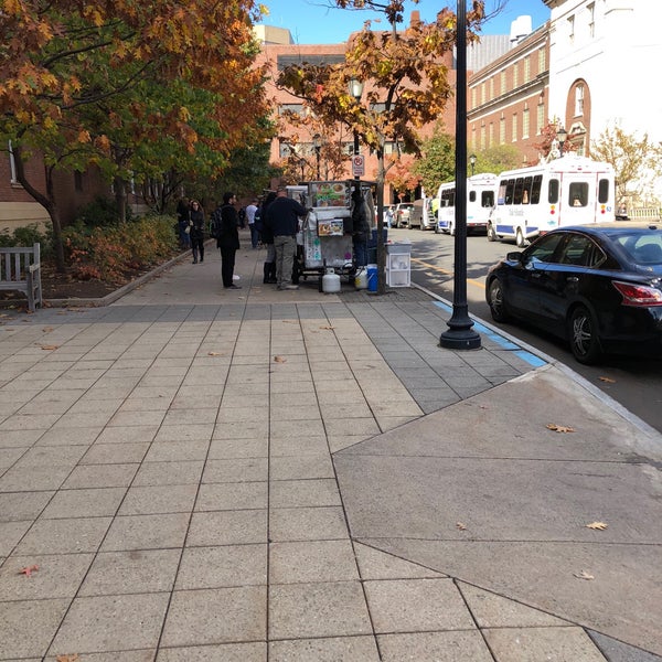 Yale New Haven Food Carts 466 ziyaretçidan 17 tavsiye'da fotoğraflar