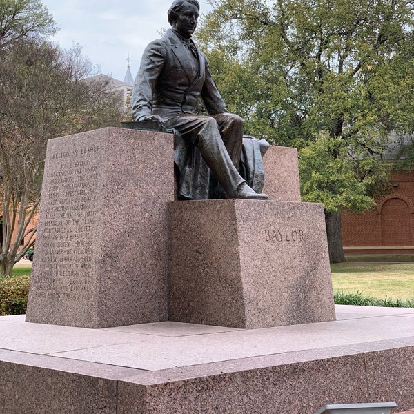 Judge Baylor Statue Baylor University 1 tip