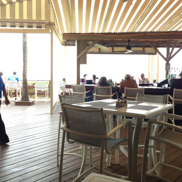 Coconuts Tiki Bar Otel Barı