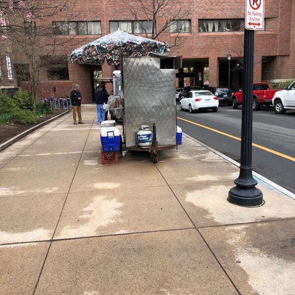 Yale New Haven Food Carts 471 ziyaretçidan 16 tavsiye'da fotoğraflar