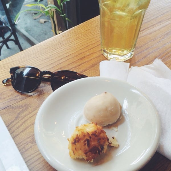 Peppermint iced tea, lemon drop and perfectly moist coconut macaroon with wifi to work