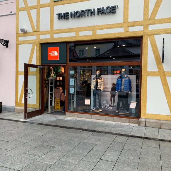 The North Face Outlet Store - Clothing 