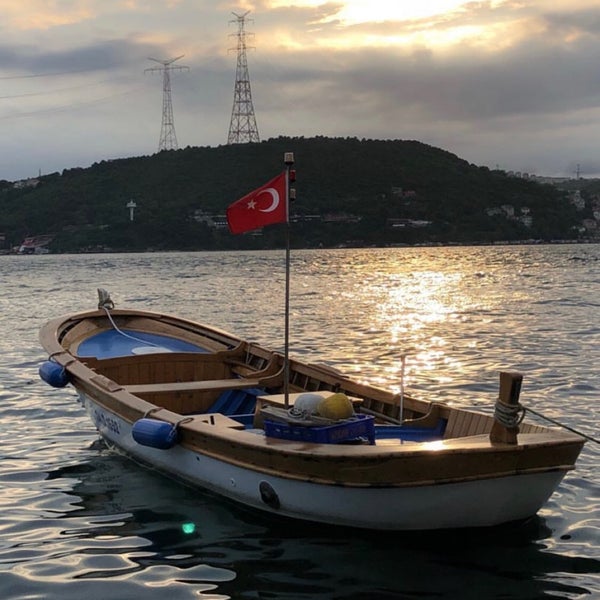 รูปภาพถ่ายที่ Kavak &amp; Doğanay Restaurant โดย Concon77 เมื่อ 8/3/2019