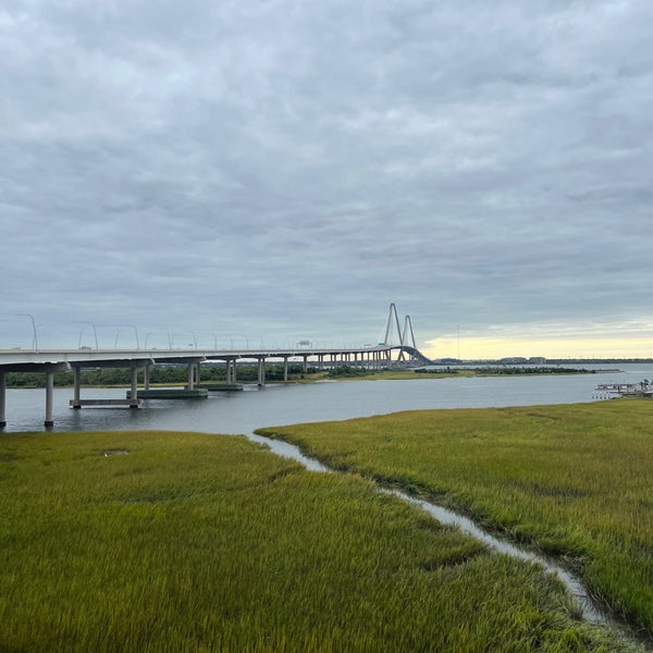 รูปภาพถ่ายที่ Arthur Ravenel Jr. Bridge โดย Mollie B. เมื่อ 10/2/2022