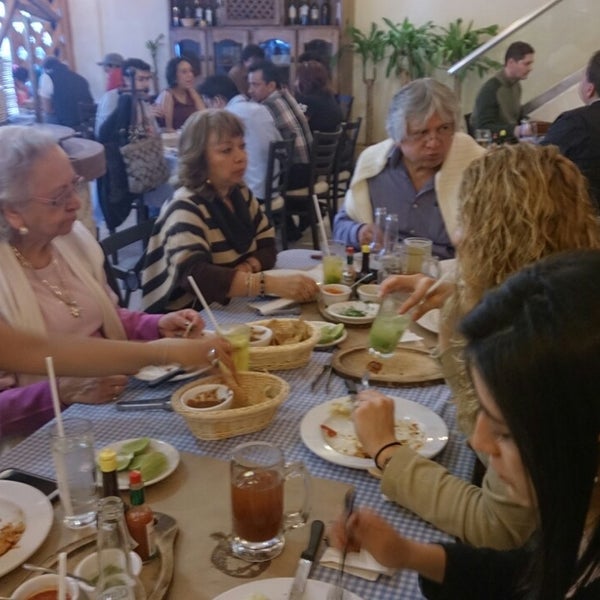 1/12/2014 tarihinde Daniel A.ziyaretçi tarafından Río Restaurant MX'de çekilen fotoğraf