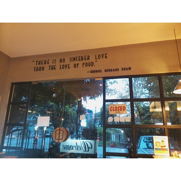 4/8/2014 tarihinde Edo P.S.ziyaretçi tarafından Toasty Eatery'de çekilen fotoğraf