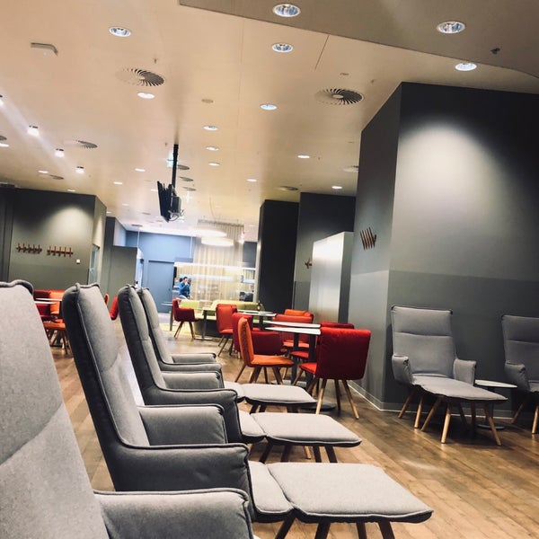 5/8/2019にOla K.がAustrian Airlines Business Lounge | Schengen Areaで撮った写真