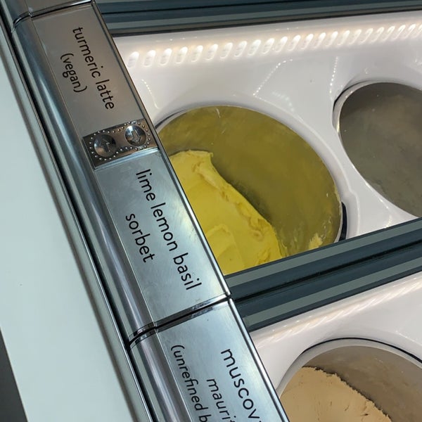 Photo taken at Unframed Ice Cream by Alanood on 8/5/2019