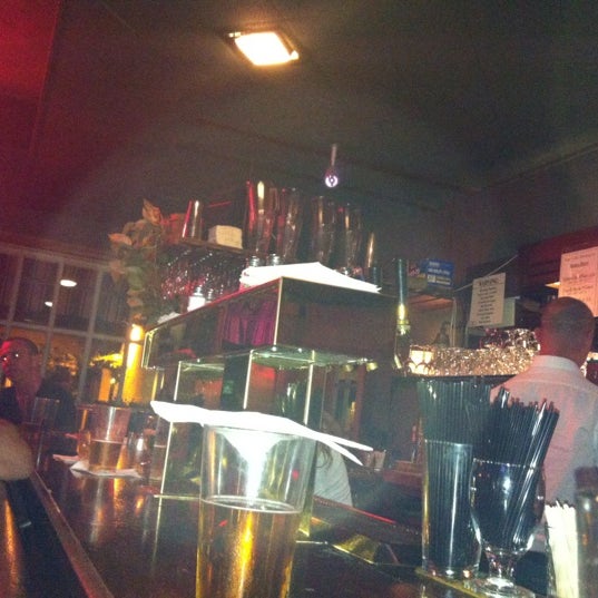 Снимок сделан в Calistoga Inn Restaurant &amp; Brewery пользователем Moqi 6/28/2012
