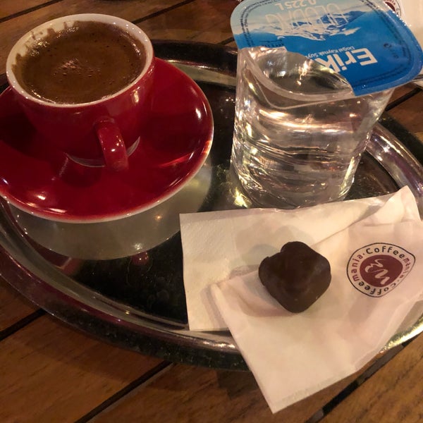 Foto tirada no(a) Coffeemania por Hüseyin Doğan em 5/16/2019