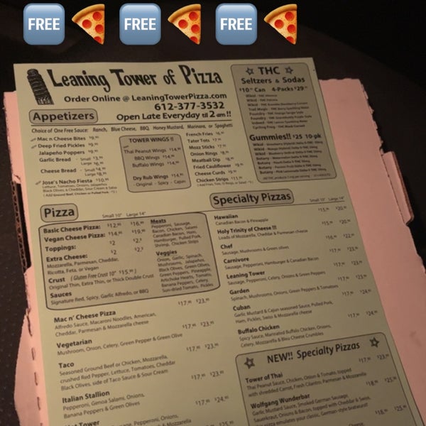 Foto scattata a Leaning Tower of Pizza da Jenna L. il 9/30/2023