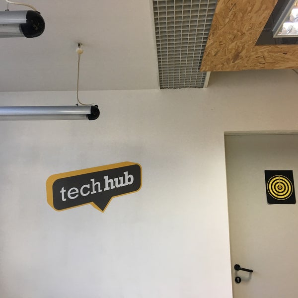 Photo taken at TechHub Bucharest by Viviana on 12/8/2017