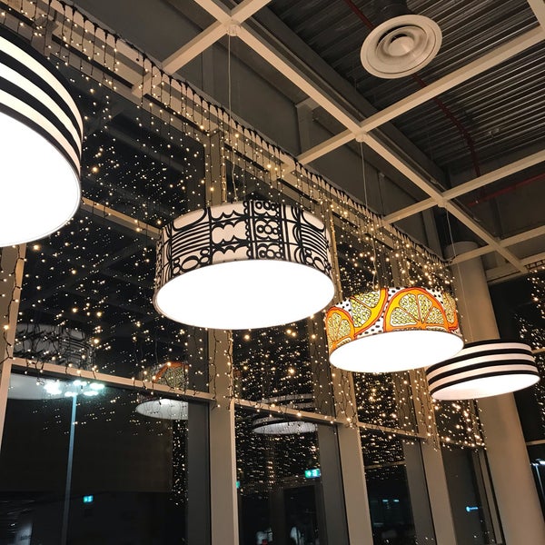 Photo prise au IKEA Restaurant par Emel K. le12/23/2019