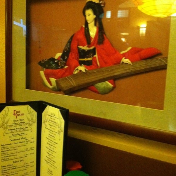 1/4/2013 tarihinde Joe H.ziyaretçi tarafından Fuji Sushi'de çekilen fotoğraf