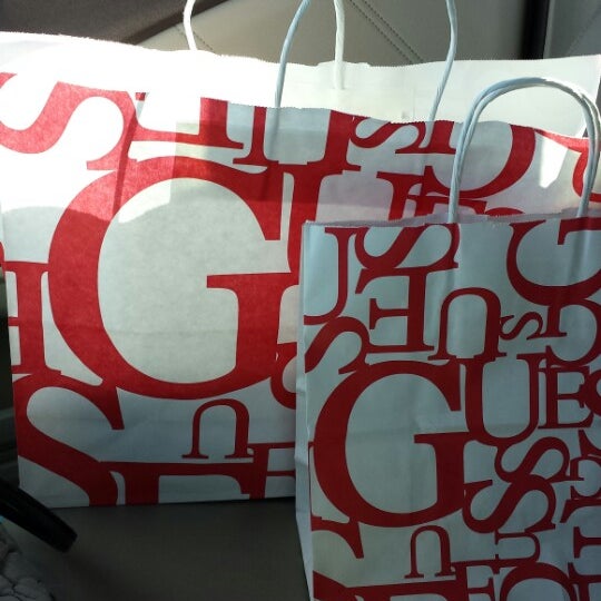 GUESS Factory Outlet Store
