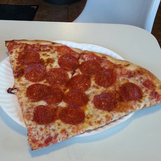 Zeiderelli's Pizza & SUBS Pizzeria in Lemoyne