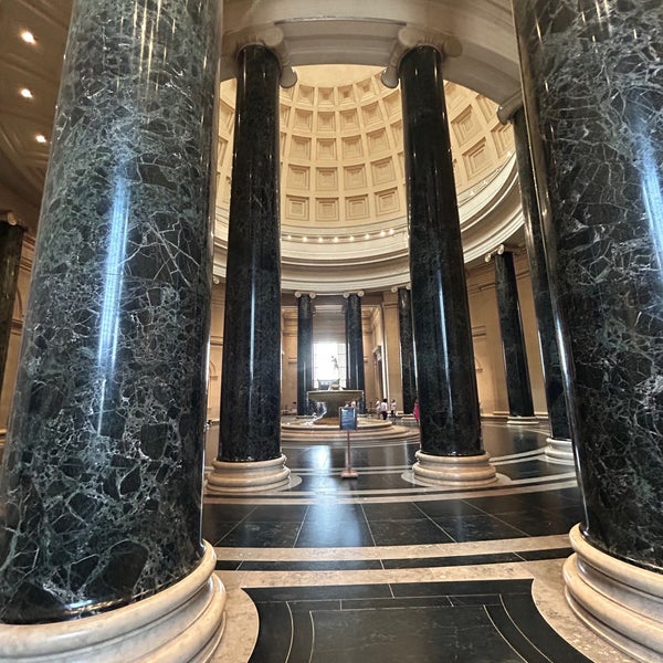 Foto tomada en National Gallery of Art - West Building  por George G. el 6/19/2023