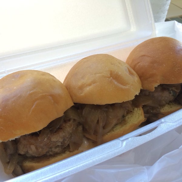 Foto tirada no(a) Earl Sandwich por Curry Y. em 5/30/2014