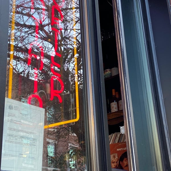 Fountain Porter Bar in Bella Vista Southwark