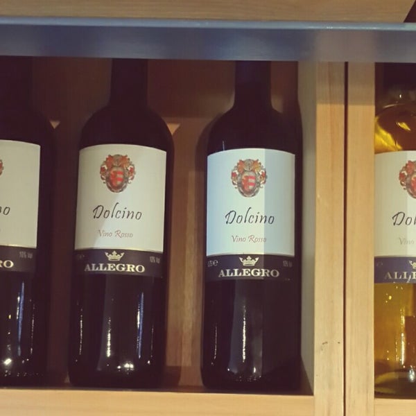 RED & WHITE Wine And Spirits Kebayoran Baru 1 tip from 46 visitors