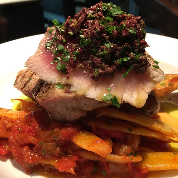 Crow Restaurant And Bar (Now Closed) American Restaurant in Seattle