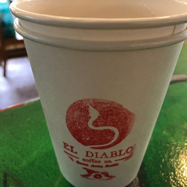 Das Foto wurde bei El Diablo Coffee von Joey P. am 10/17/2016 aufgenommen