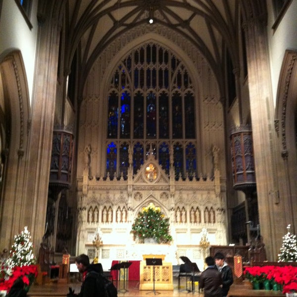 Photo taken at Trinity Church by Caio C. on 12/26/2012