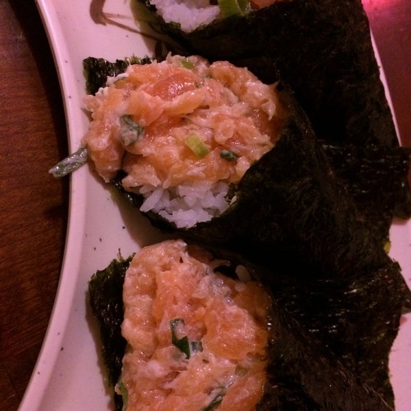 Снимок сделан в Mitsuaki - Restaurante Japonês пользователем Vania A. 8/16/2014