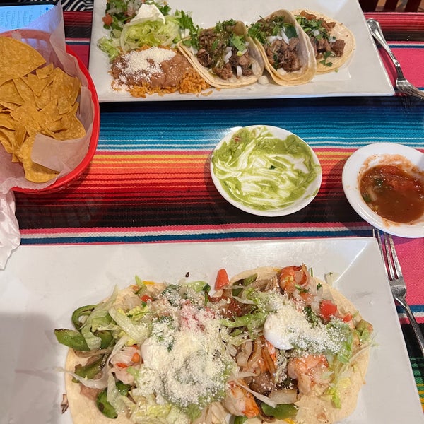 5/5/2022 tarihinde Van N.ziyaretçi tarafından Oaxaca Mexican Food Treasure'de çekilen fotoğraf