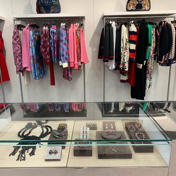 Gucci Outlet - Women's Store