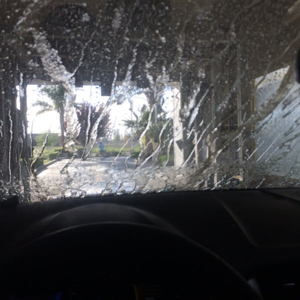 Kelly's Express Carwash Car Wash and Detail