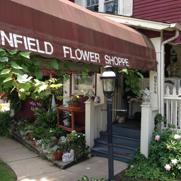 Winfield Flower Shoppe - 0S118 Winfield Rd