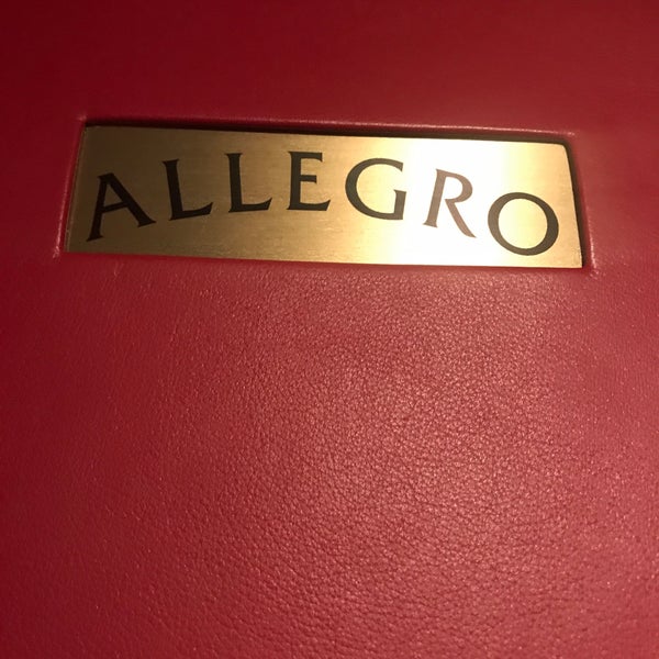 รูปภาพถ่ายที่ Allegro โดย Korey R. เมื่อ 9/7/2019