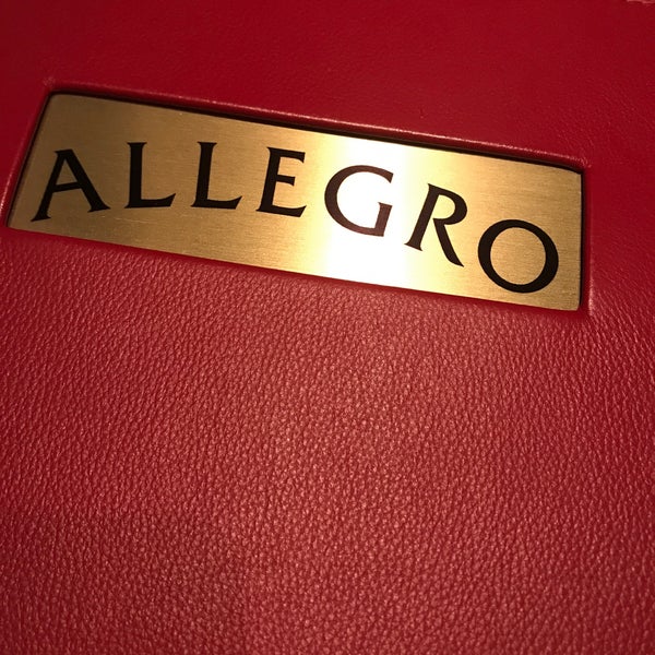 รูปภาพถ่ายที่ Allegro โดย Korey R. เมื่อ 6/8/2019