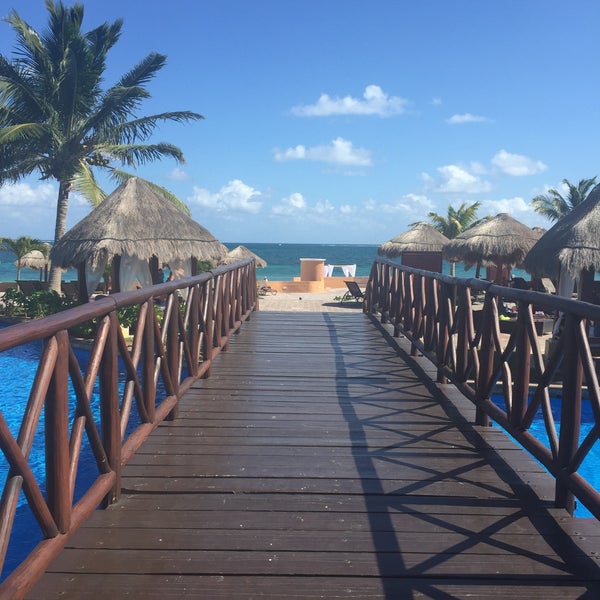 Das Foto wurde bei Now Sapphire Riviera Cancun von Dmitriy am 1/19/2017 aufgenommen