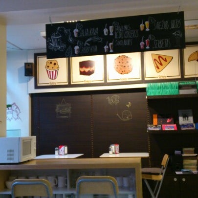 Photo taken at CRISPY bakery &amp; sandwich bar by justmvv on 12/30/2012