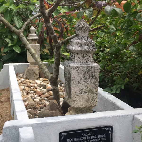 Tanah Perkuburan Makam Lama Kuala Terengganu Terengganu