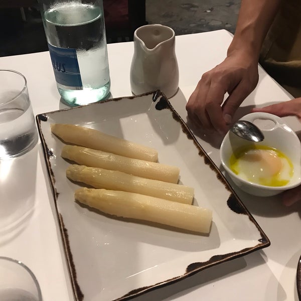 Foto diambil di Restaurante Casa Julián de Tolosa oleh Gene S. pada 9/17/2019