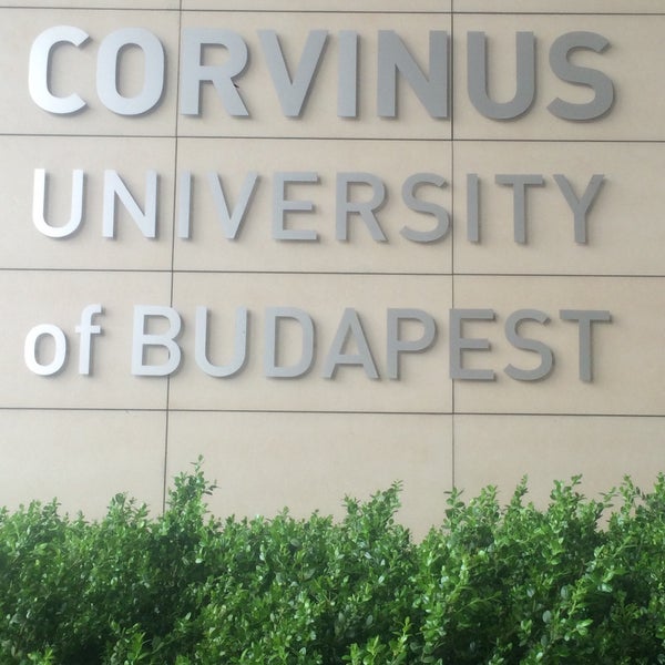 Das Foto wurde bei Budapesti Corvinus Egyetem von Afra E. am 4/8/2016 aufgenommen