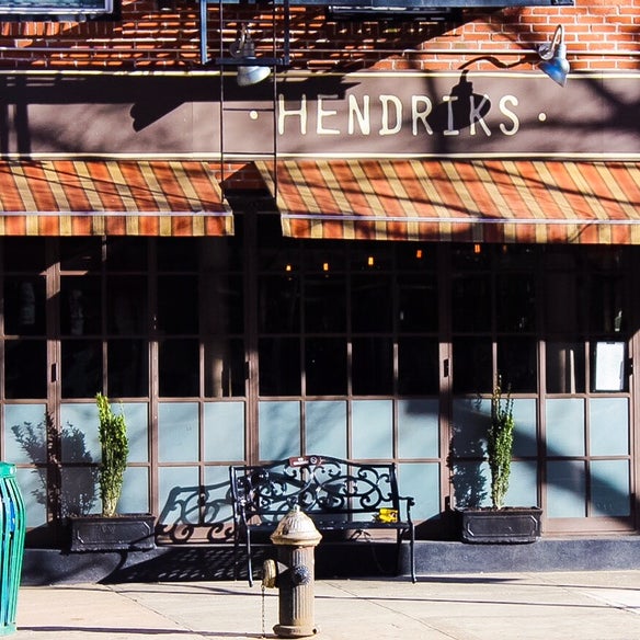 Foto tirada no(a) Hendriks por Hendriks em 4/11/2017