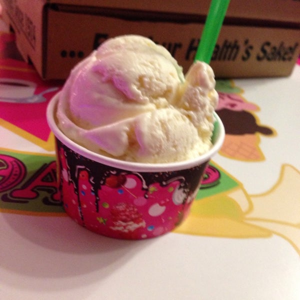 Das Foto wurde bei Sloan&#39;s Ice Cream - Delray von Cari M. am 4/27/2014 aufgenommen