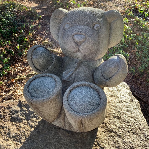 Teddy Bears Sculptures 1 tip from 167 visitors