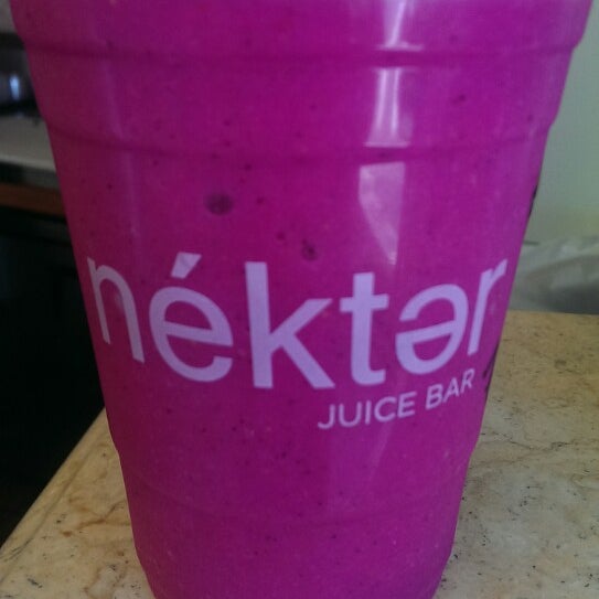 รูปภาพถ่ายที่ Nekter Juice Bar โดย Zack K. เมื่อ 6/5/2014