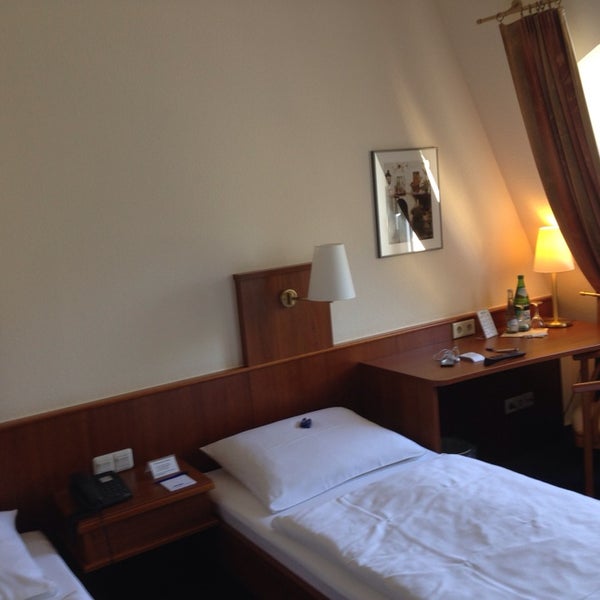 Photos At Hotel Haus Kronenthal Ratingen 3 Tips