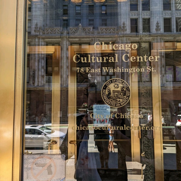 รูปภาพถ่ายที่ Chicago Cultural Center โดย Christian S. เมื่อ 7/9/2022