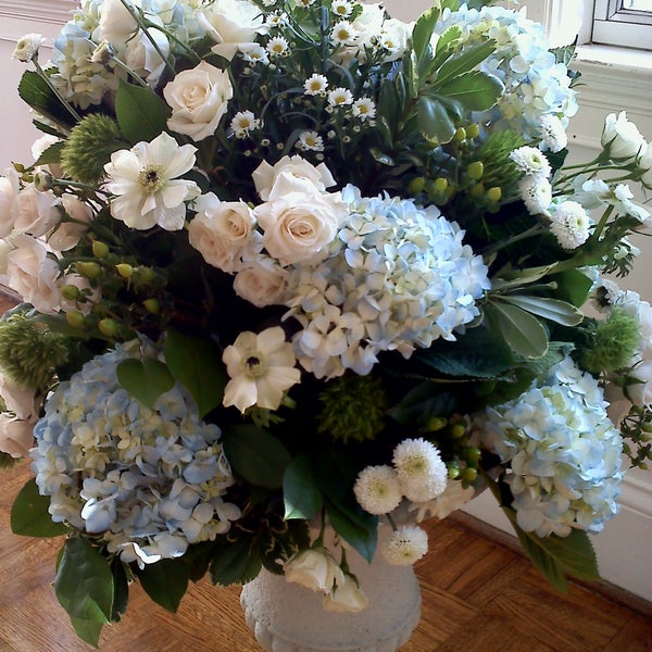 Always in Bloom Florist 3727 Sutherland Ave.