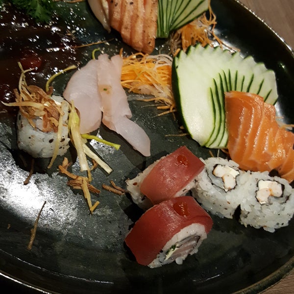 Снимок сделан в Shoio Sushi Lounge пользователем Patrícia P. 9/7/2017